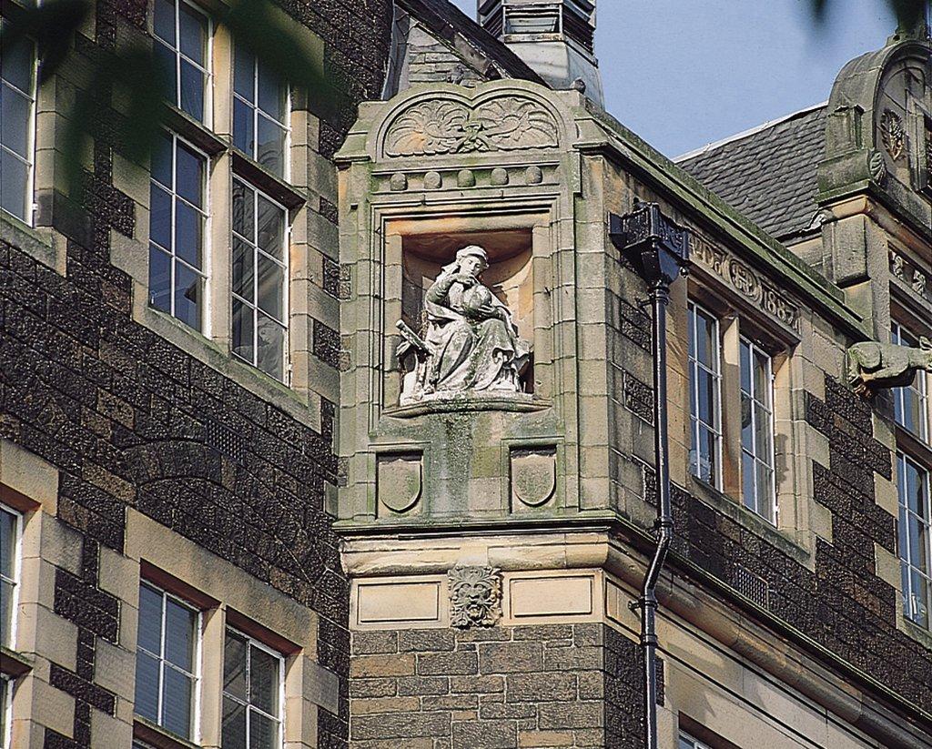 Stirling Highland Hotel- Part Of The Cairn Collection Exterior photo