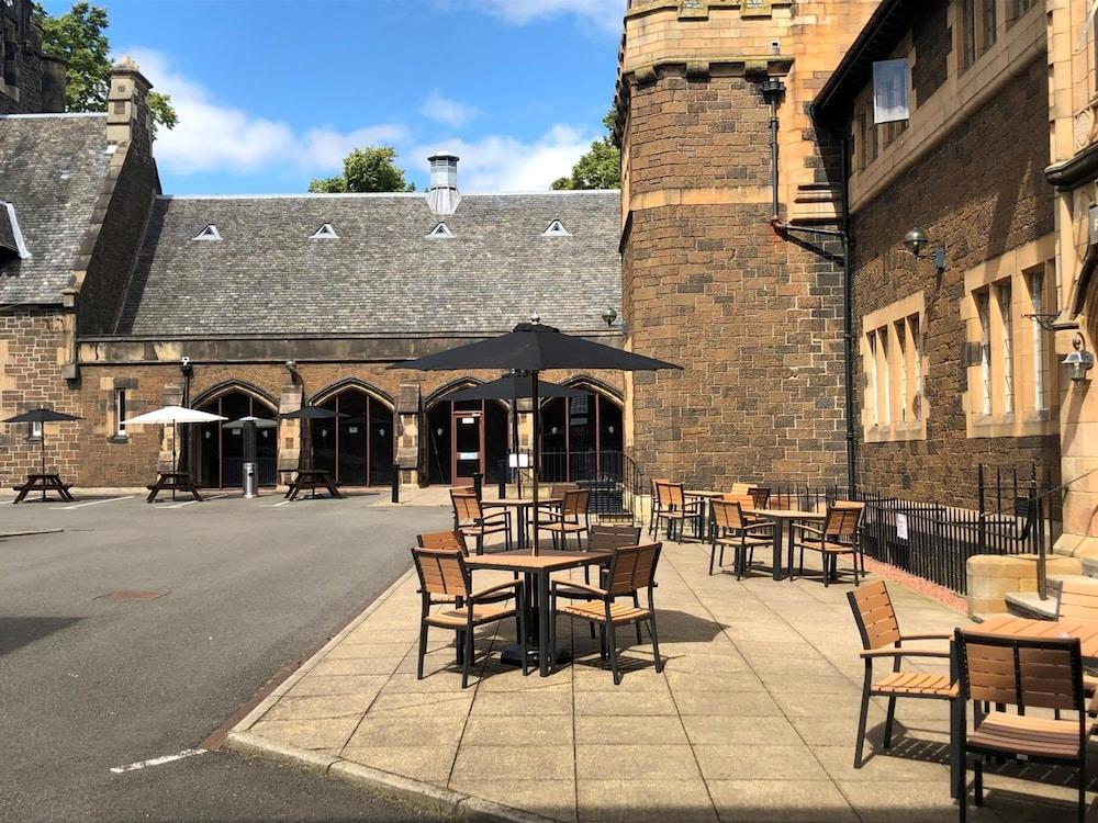 Stirling Highland Hotel- Part Of The Cairn Collection Exterior photo